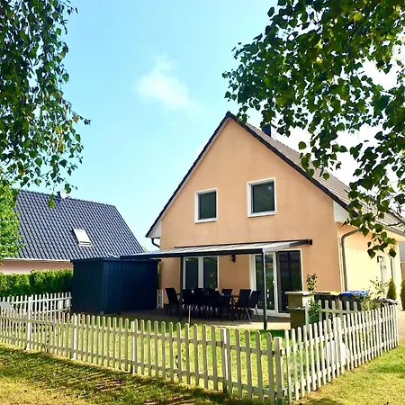 Seeurlaub Mueritz - Haus Amira, 300 M Zum Strand, Haustierfreundlich Röbel